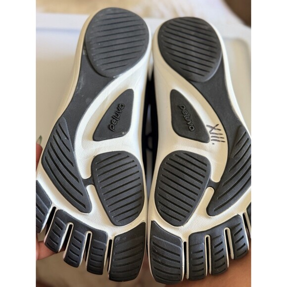 PELUVA MENS STRAND LIGHTWEIGHT BAREFOOT SHOES $139.99 SIZE 10 main image 6